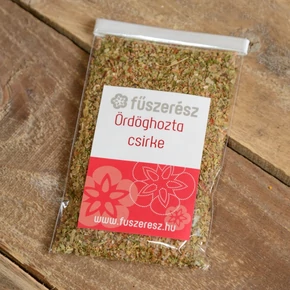 ÖRDÖG HOZTA CSIRKE