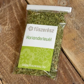 KORIANDERLEVÉL morzsolt