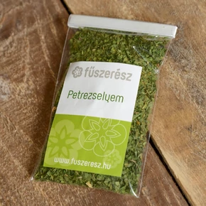 PETREZSELYEMLEVÉL morzsolt